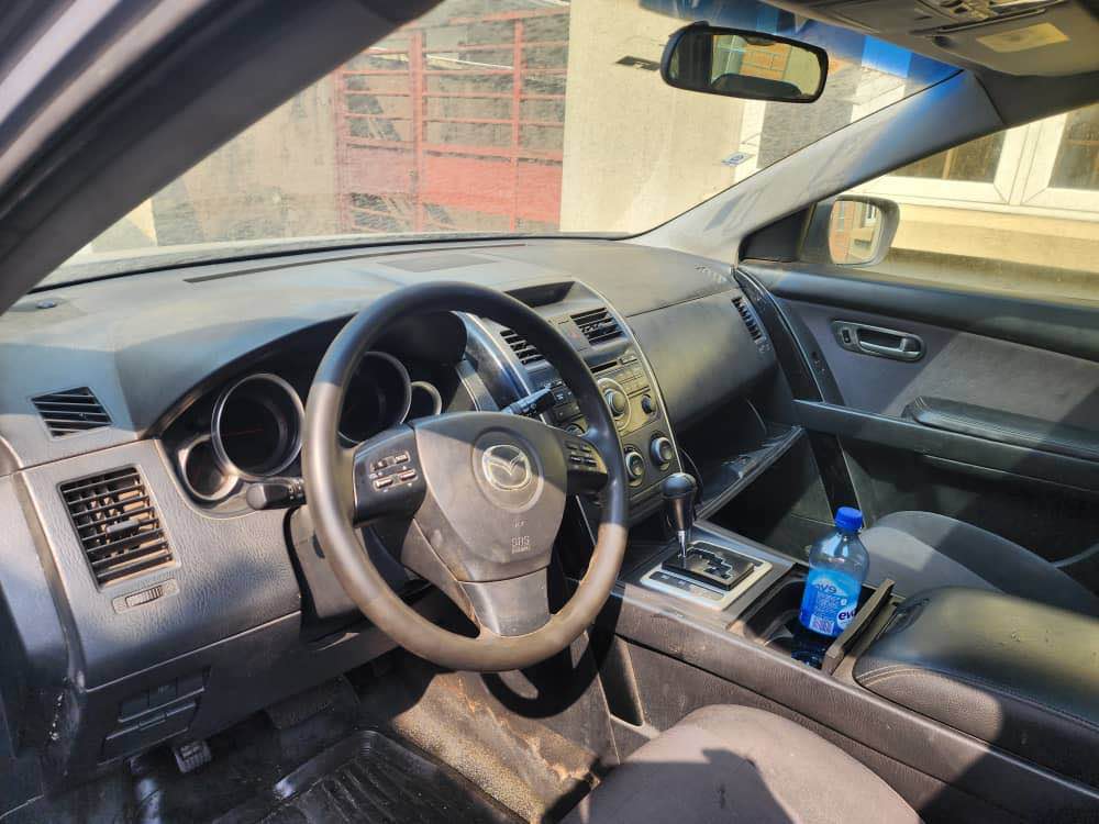 A picture of Cx 9 2007 model
