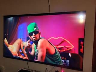 A picture of Samsung 65 Inch Smart TV 4K series 7 Bei 950k