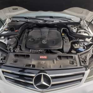 A picture of 2013 model C300 Mercedes Benz Direct tokumbo Accident free Buy