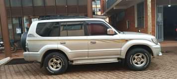 A picture of Prado TX Petrol 2 7cc at 23 7m call 0706260442