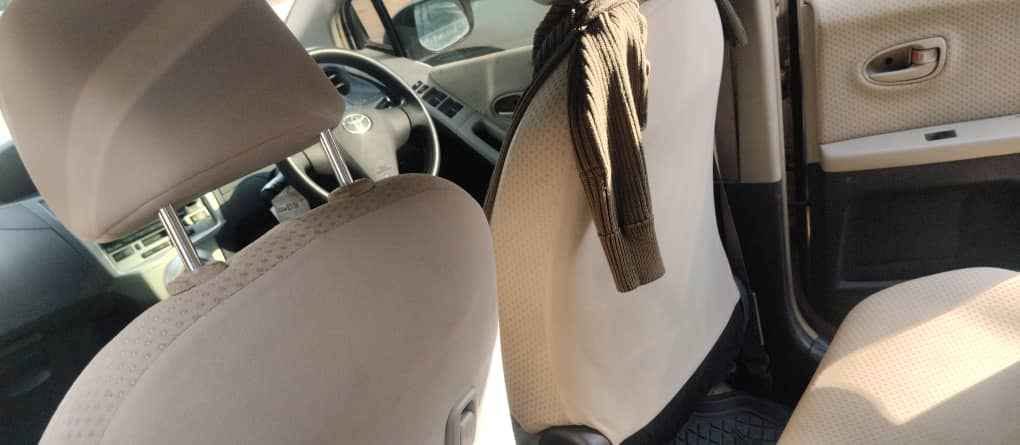 A picture of TOYOTA VITZ