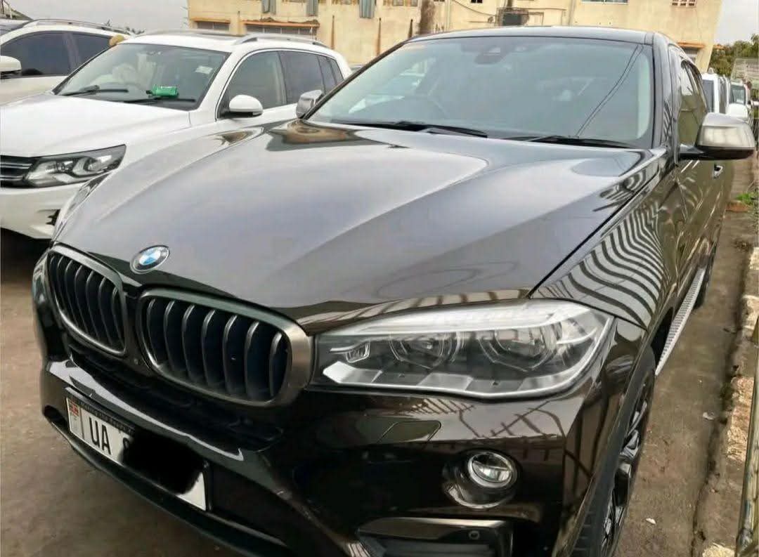 A picture of BMW X6 2017 for sale 130millions call 0755622807