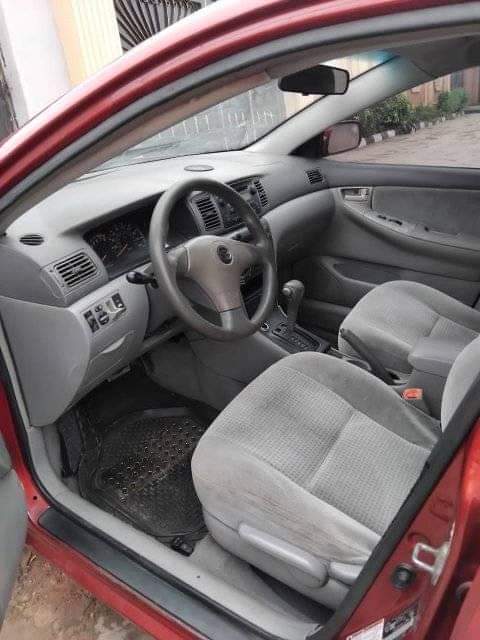 A picture of 2005 Toyota Camry