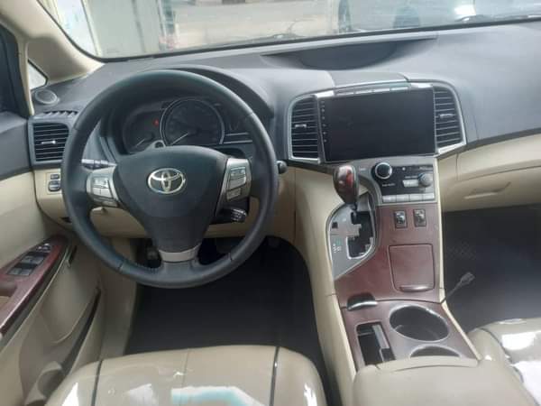 A picture of 2010 Toyota Venza Tokunbo With Full Option With Double Panoramic