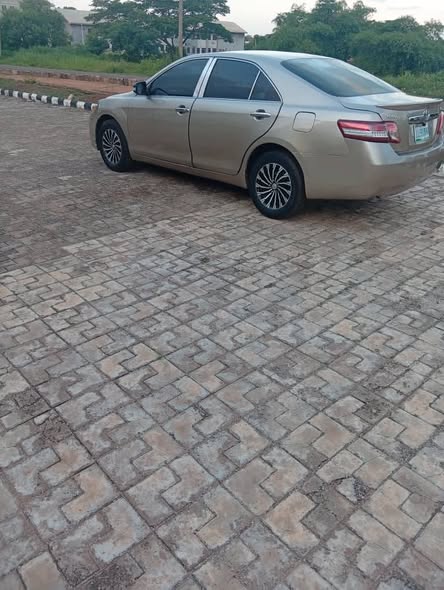 A picture of Toyota Camry spider available