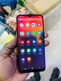 A picture of Samsung a50 haina shida yeyote internal 128gb ram 4 nicheck
