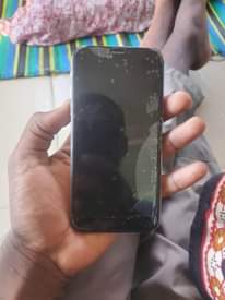 A picture of iPhone x plain