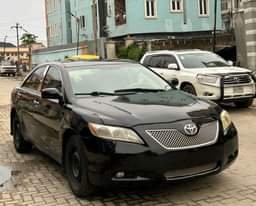 A picture of V. Clean 2009 Toyota Camry.