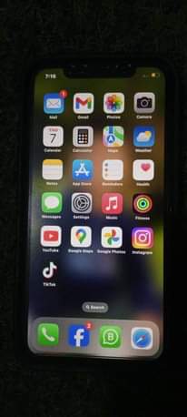 A picture of Iphone XR