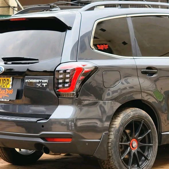 A picture of 2014 SUBARU Forester none turbo 2014