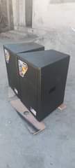 A picture of speakers