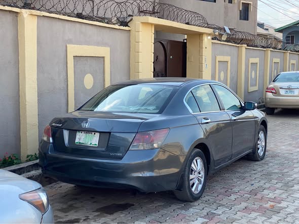 A picture of HONDA ACCORD 2009 USED