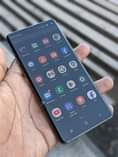 A picture of Samsung s10 plus