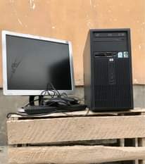 A picture of full computer full HP