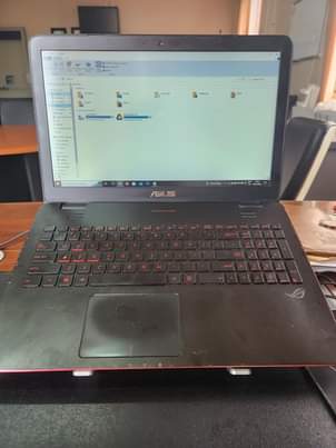 A picture of Asus rog 15 inch for sale