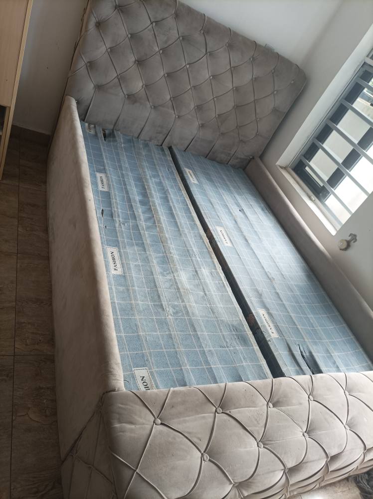 A picture of Bedframe 6 6