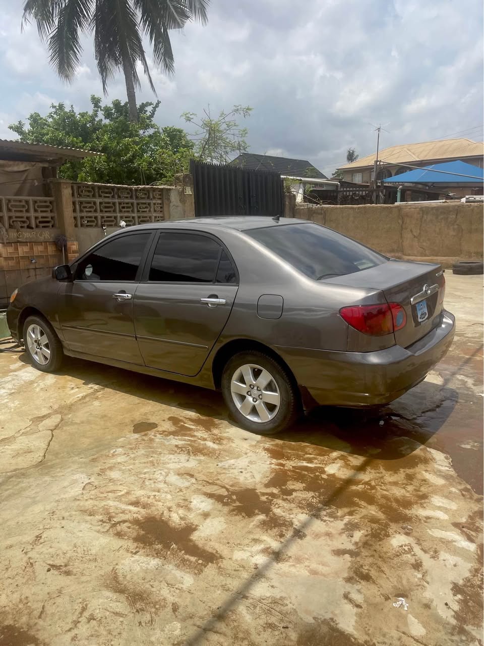 A picture of Toyota Corolla 2004 08034836964 