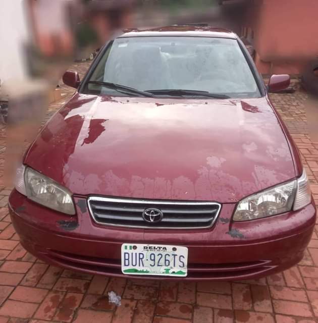 A picture of Toyota Camry 2 2