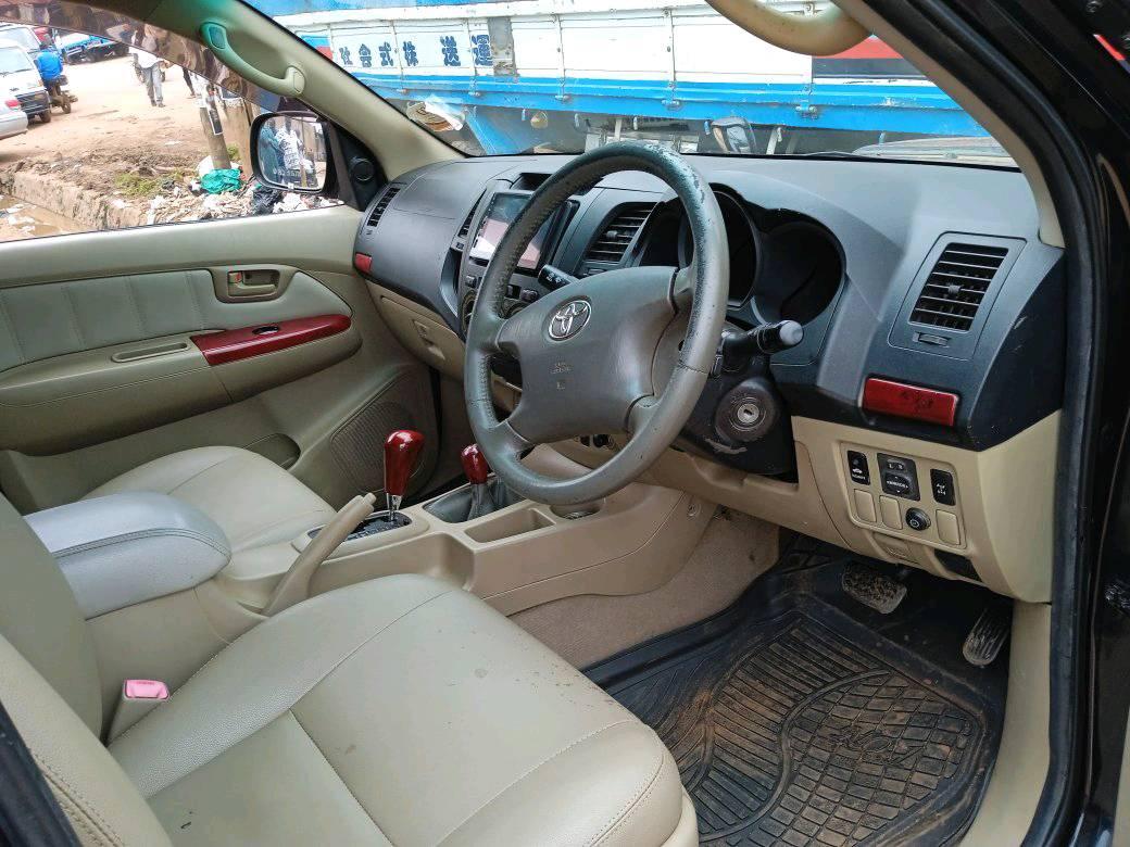 A picture of Toyota hilux 0700327795 