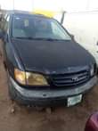 A picture of Toyota Sienna 02 Engine and gear Buy and repackage the