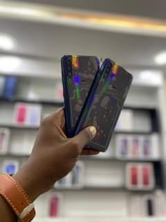 A picture of SAMSUNG A50
