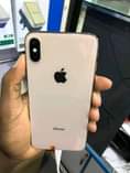 A picture of Iphone XS Max 256gb at 780k