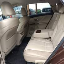 A picture of NEATLY USED 2010 MODEL TOYOTA VENZA Absolutely nothing to fix