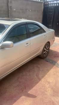 A picture of Takas Motors 07060931241 Belgium grade Camry 2005 model flashed on