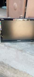 A picture of TV NCH 24 FLAT INA VGA CABLE HDMI FLASH BEI