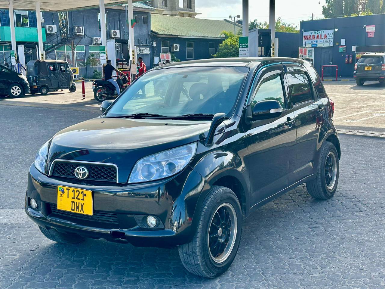 A picture of TOYOTA RUSH 0714058883