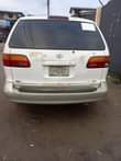A picture of 2001 Toyota Sienna