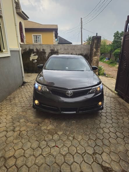 A picture of AWOOF TOKS STANDARD 2012 CAMRY SPORT