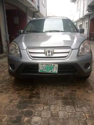 A picture of 2005 Honda CRV
