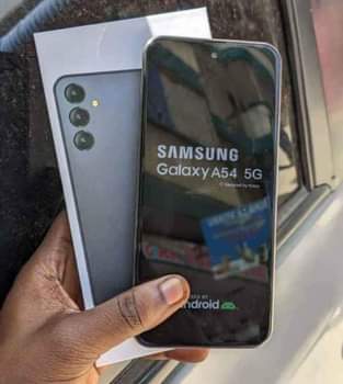 A picture of SAMSUNG A54