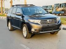 A picture of TOYOTA KLUGER 2012