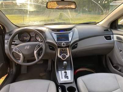 A picture of Hydundai Elantra 2011
