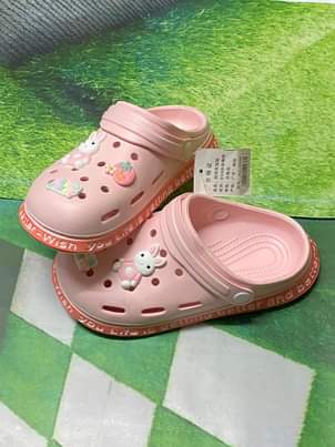 crocs