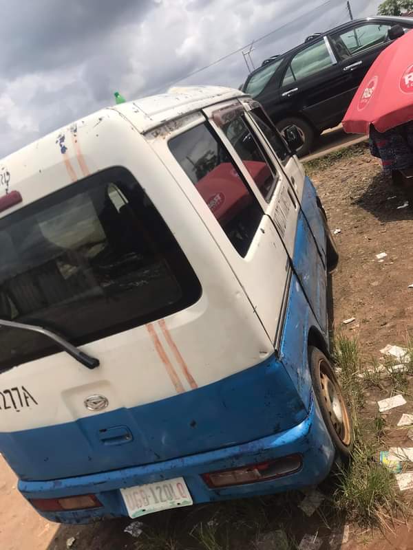 A picture of Hijet Keke bus Everything is working Good engine Automatic Single