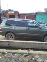 A picture of Toyota Highlander 03