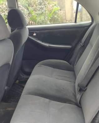 A picture of 2004 Toyota 2004 Sedan