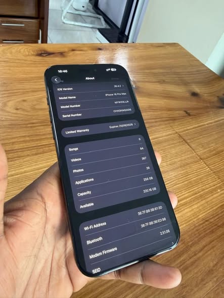 A picture of iPhone 16 PROMAX 256GB DM