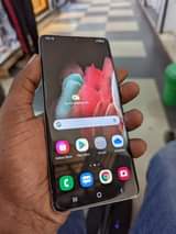 A picture of Cracked samsung s21 utra 128gb storage 12gb ram 800k negotiablecall