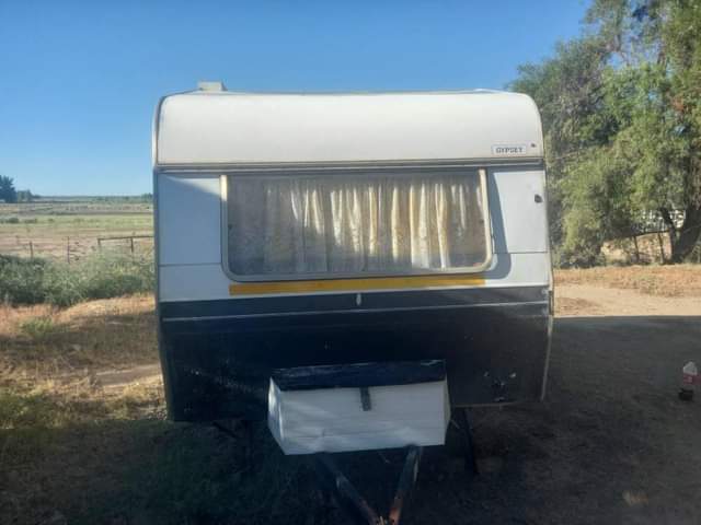 Caravan B.