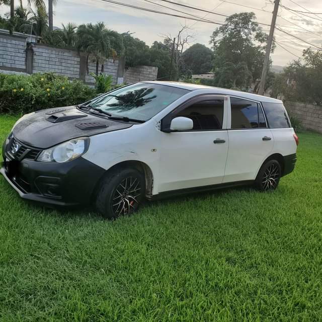 nissan ad wagon