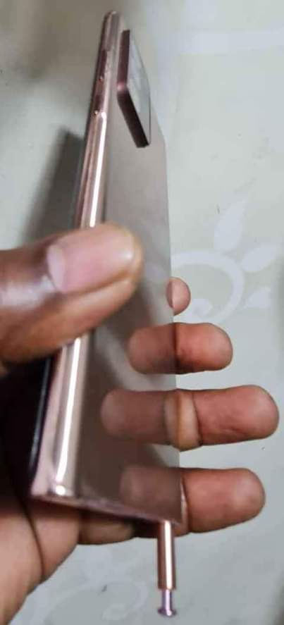 A picture of Samsung galaxy Note20 Ultra