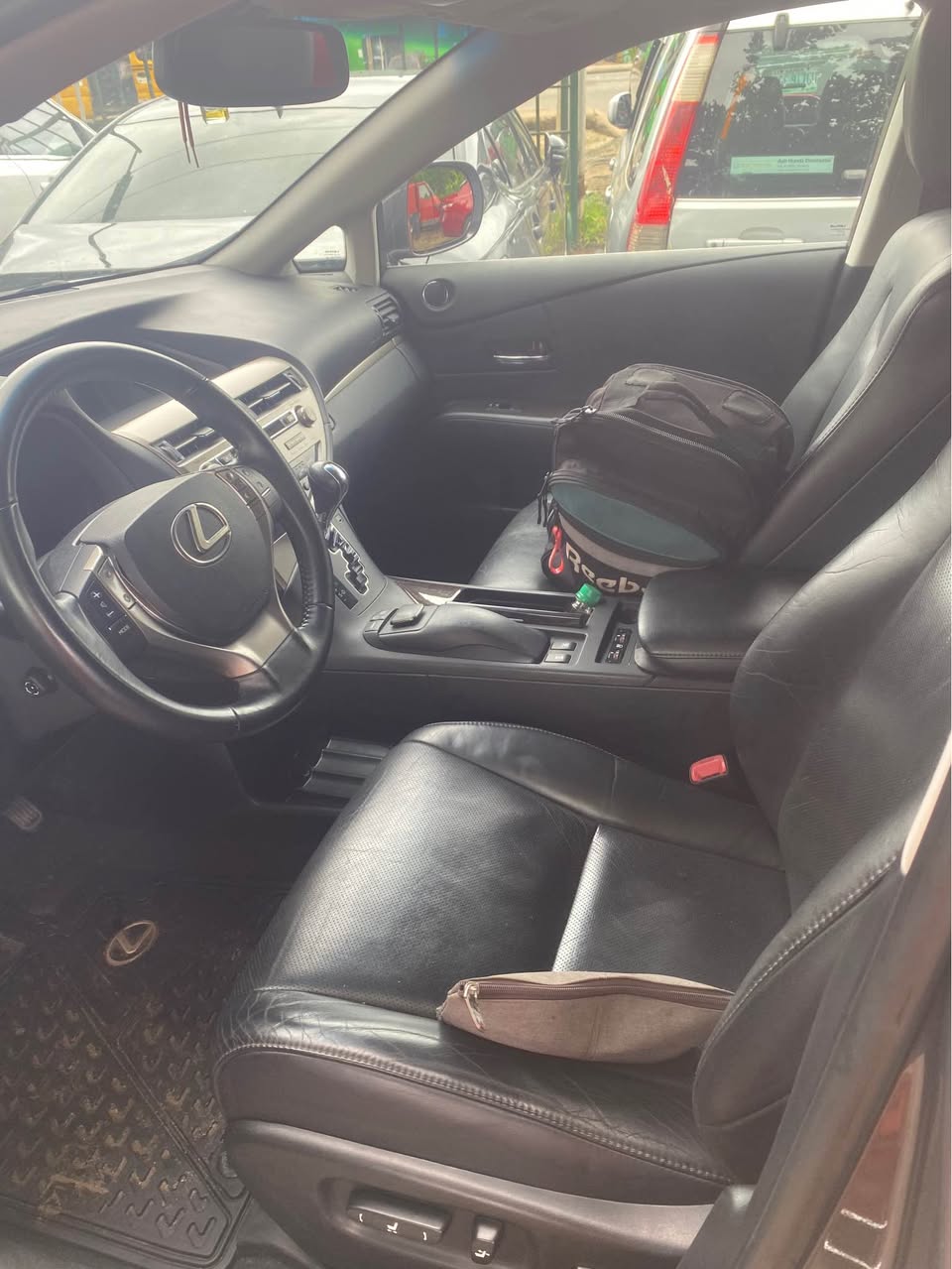 A picture of Toks Lexus rx350 2014