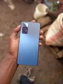 A picture of Redimin Note 11 Pro Gb 128 Ram 8 Simu ipo