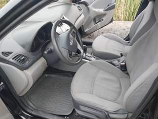 A picture of Hyundai accent 2014