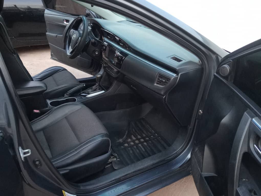 A picture of Toyota Corolla 2014 2015