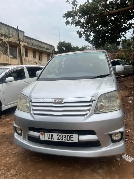 used toyota noah